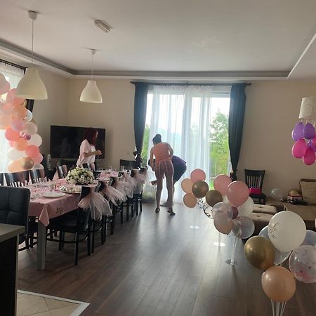 Vakarel Residence Eksteriør bilde